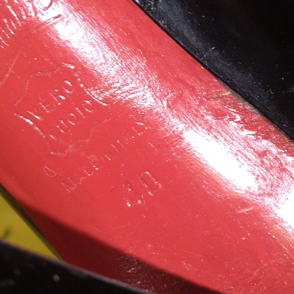 Christian Louboutin Heels in Size 40 Black Leather US Size 10 - Picture 2 of 7